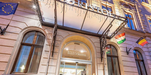 Budapest: Great Value Shopping Break with Breakfast
