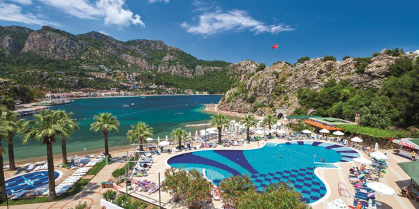 Turkey: Beachfront All Inclusive with Aqua Park - From £269pp