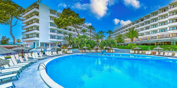 Ibiza: Beachfront All Inclusive with Splash Park - from £449pp